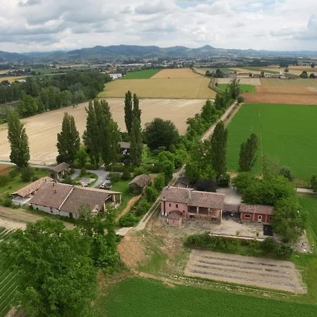 Agriturismo Le Corti Della Gualdana فوغيرا المظهر الخارجي الصورة